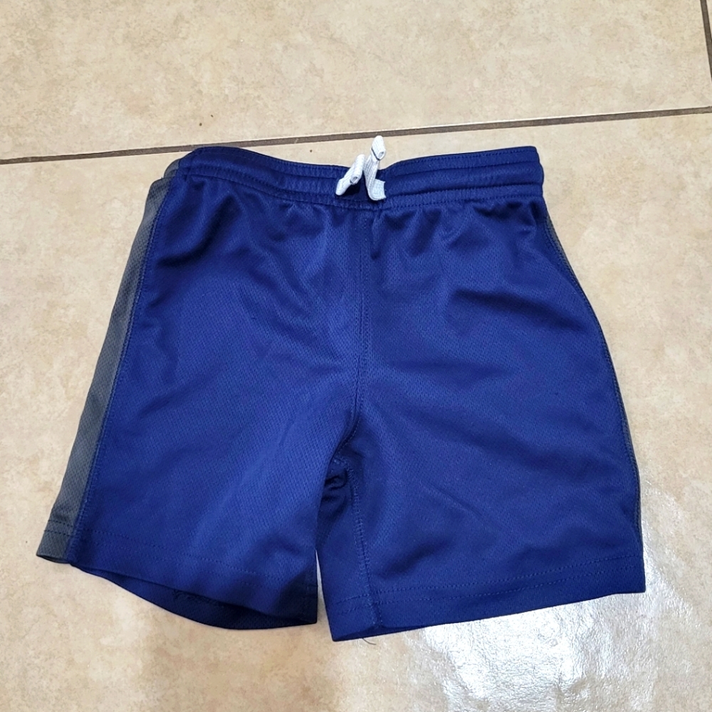 Boy 2t blue shorts